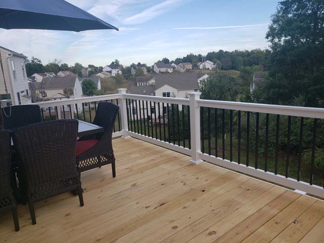Wood Deck With Vinyl Railing 3